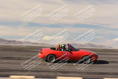 media/Jan-04-2026-SCCA SD (Sun) [[defc442887]]/4-Novice Group/Session 2 Bowl Speed Pans/